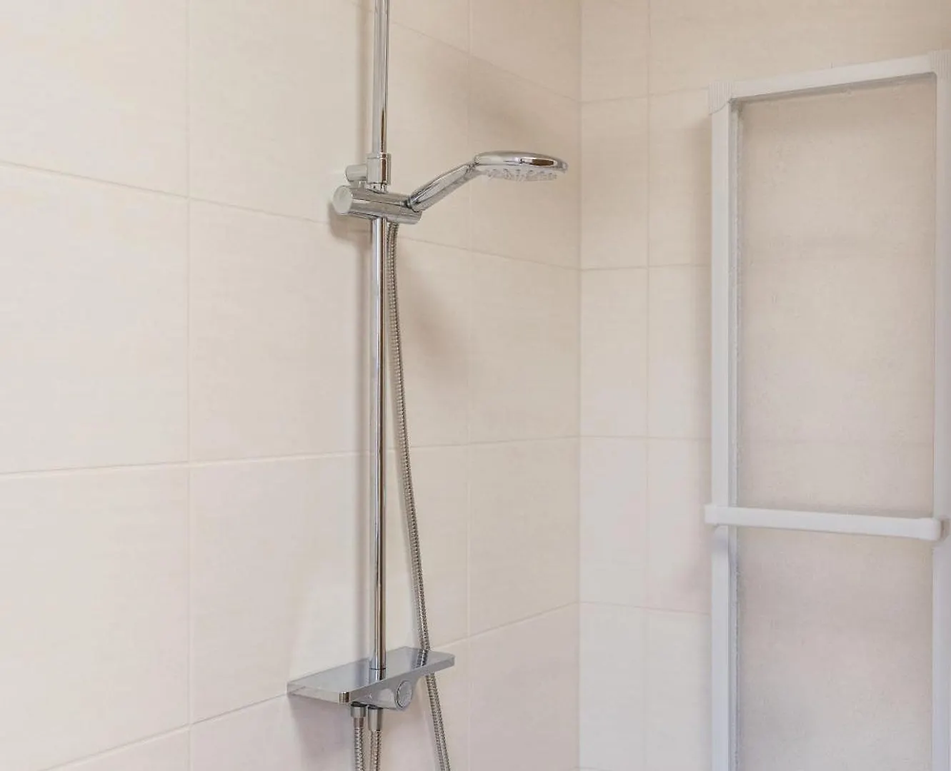 Cozyhomz Ferienwohnung Bis 5 Personen Mit Stellplatz Dresden Daire