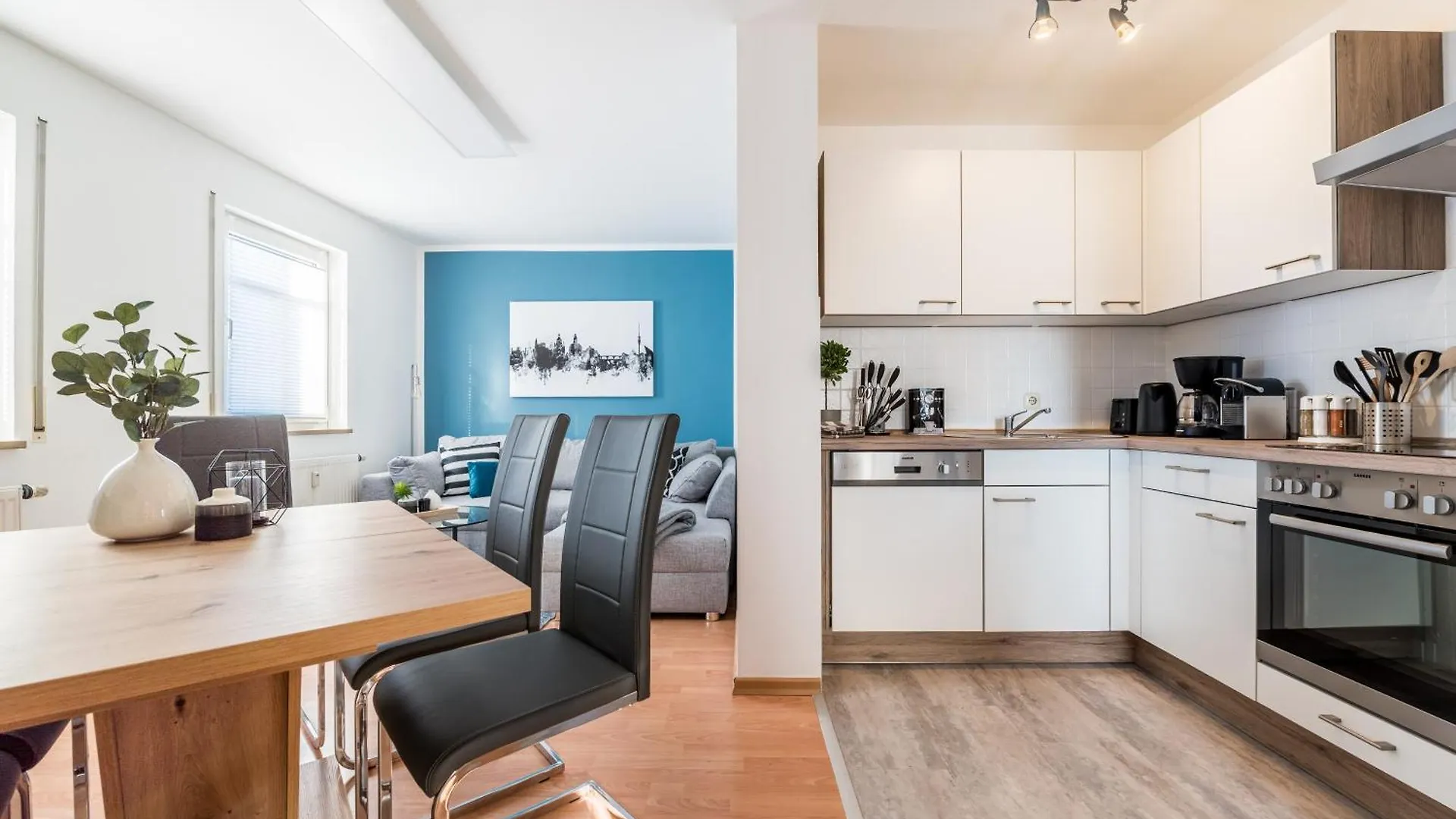 Cozyhomz Ferienwohnung Bis 5 Personen Mit Stellplatz Dresden